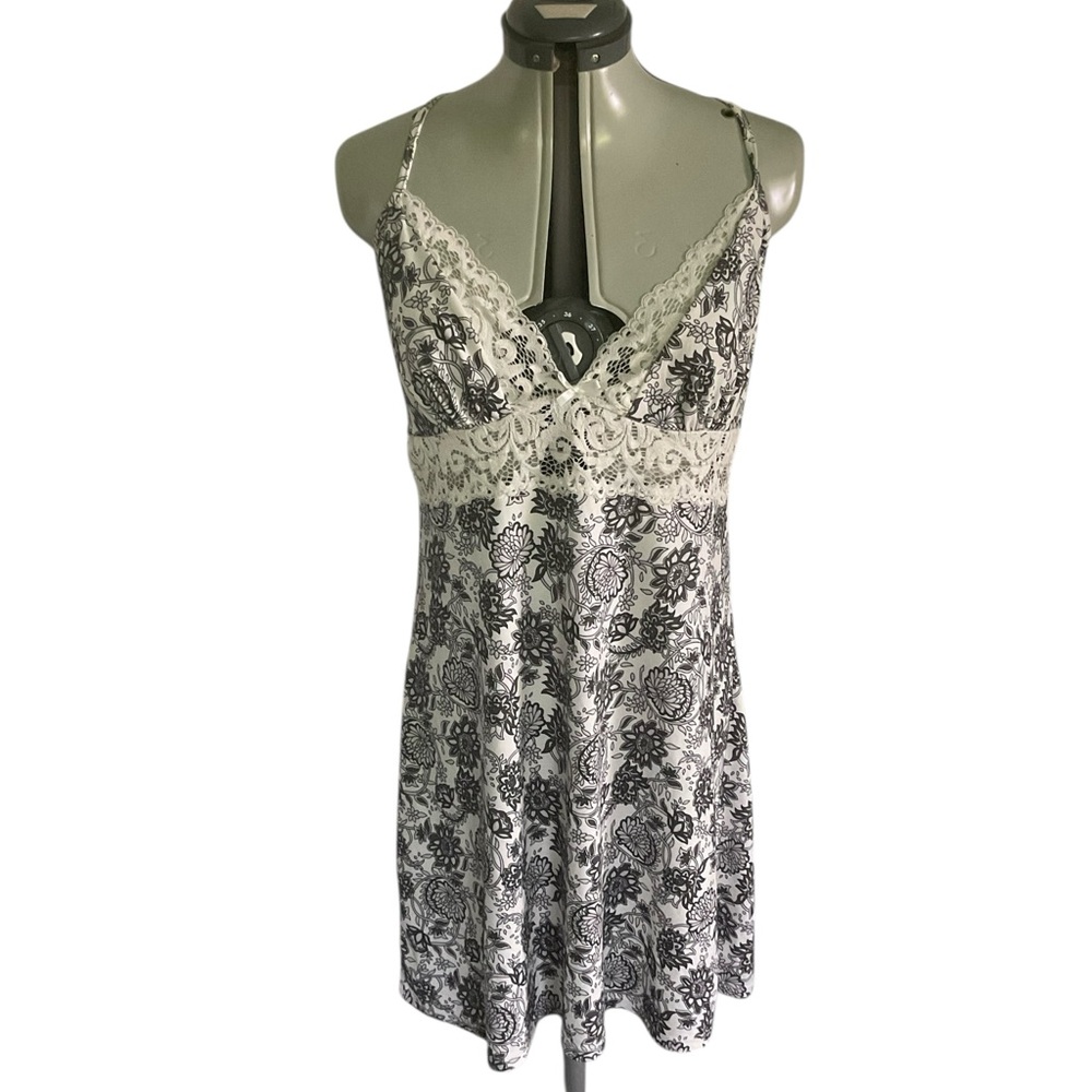 Body Touch robe and gown size XL